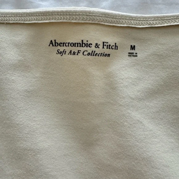 Abercrombie and Fitch soft af collection crop square neck nude top - Picture 3 of 3